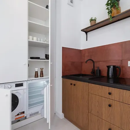 Modern & Terrace Kielkowskiego By Renters Apartman *